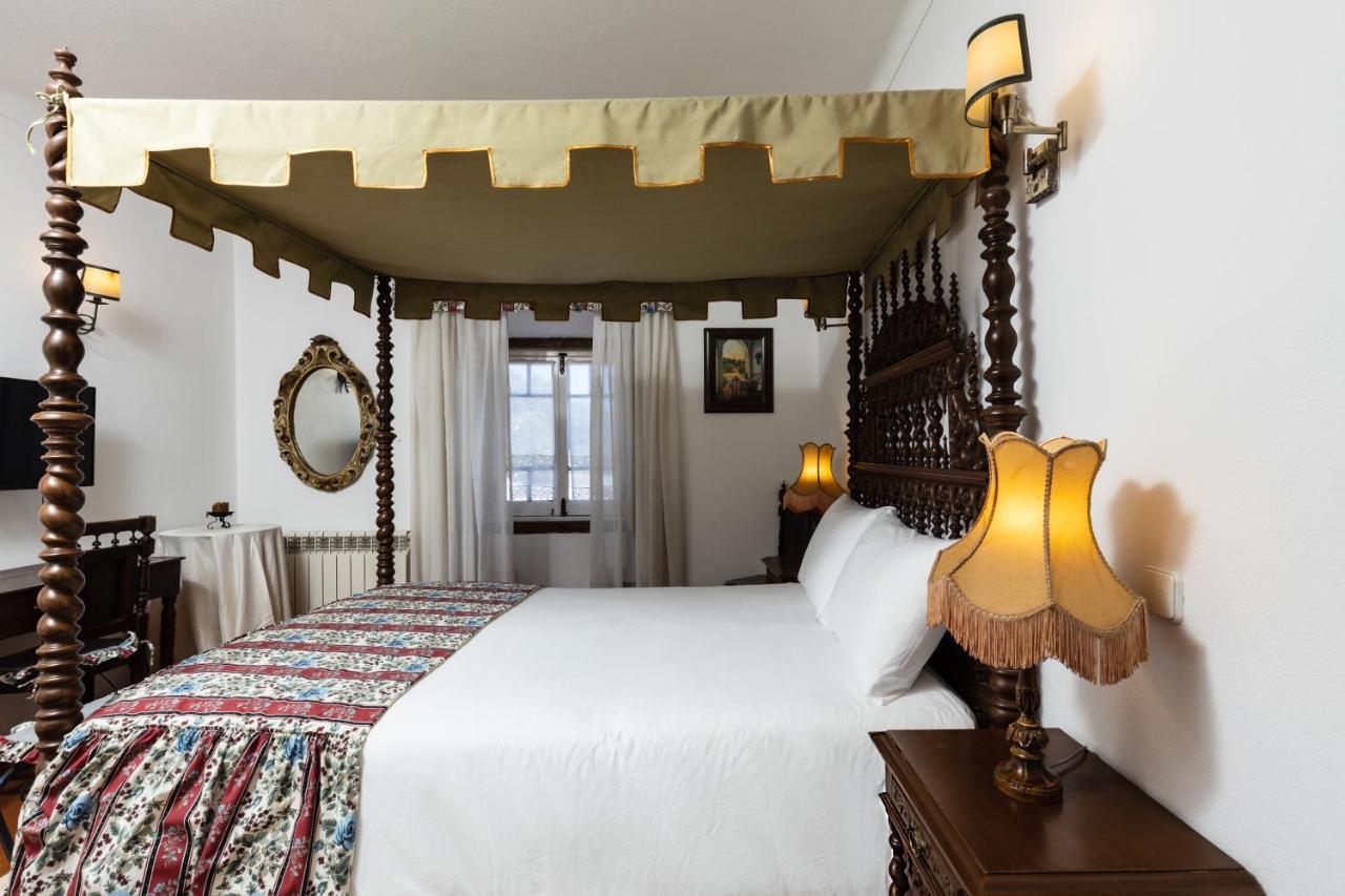 Casa De S. Thiago Do Castelo Hotel Obidos Luaran gambar