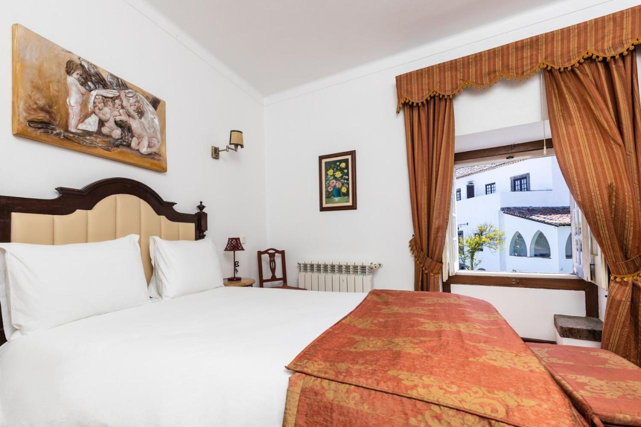 Casa De S. Thiago Do Castelo Hotel Obidos Luaran gambar