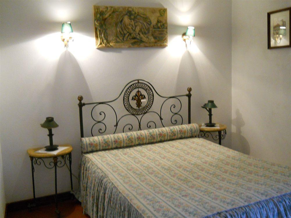 Casa De S. Thiago Do Castelo Hotel Obidos Luaran gambar
