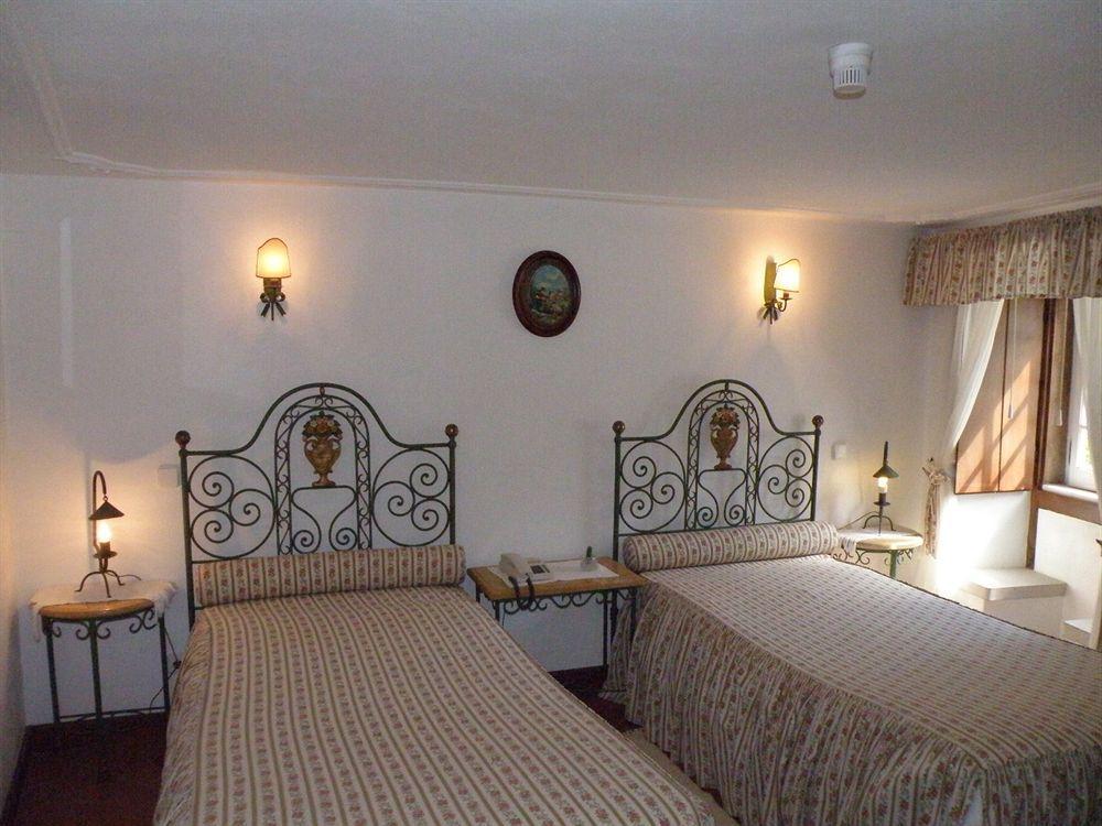 Casa De S. Thiago Do Castelo Hotel Obidos Luaran gambar