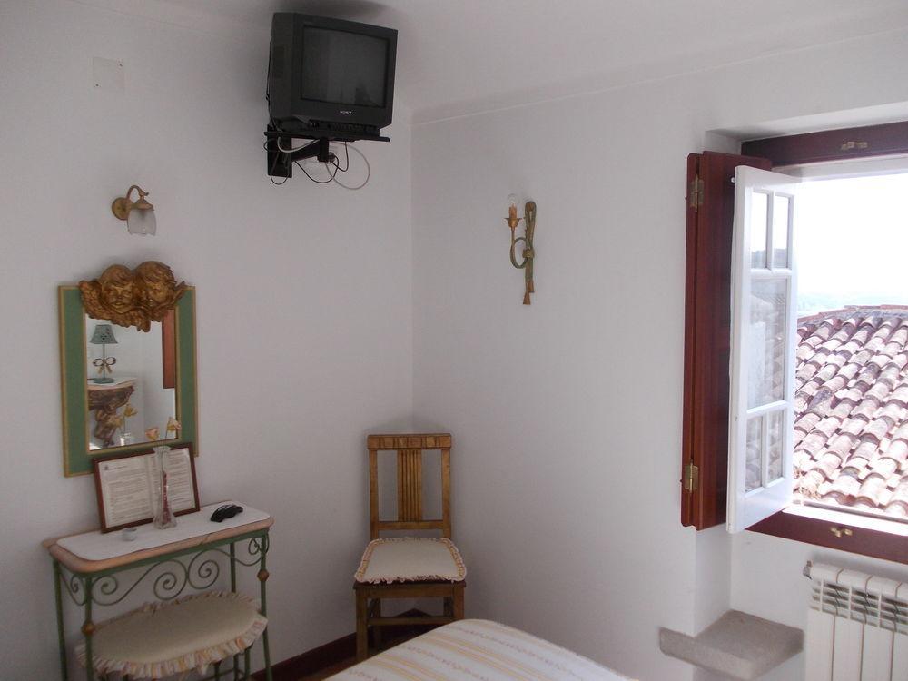 Casa De S. Thiago Do Castelo Hotel Obidos Luaran gambar