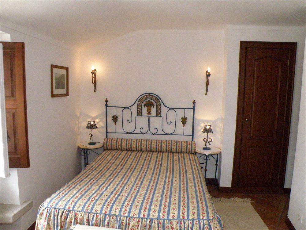 Casa De S. Thiago Do Castelo Hotel Obidos Luaran gambar