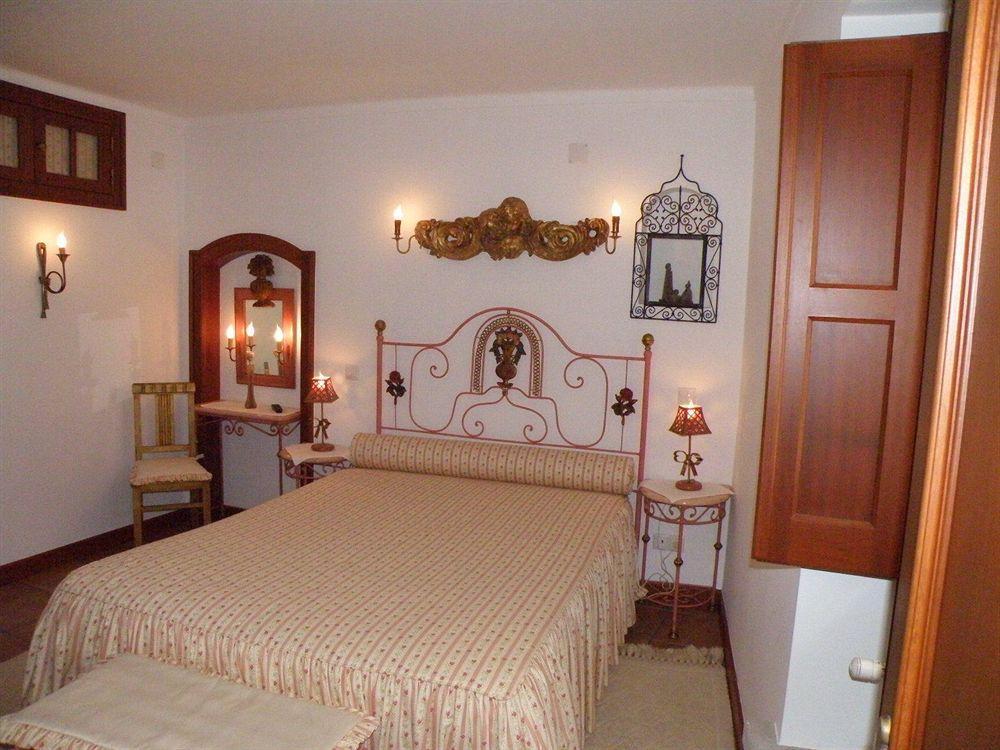Casa De S. Thiago Do Castelo Hotel Obidos Luaran gambar